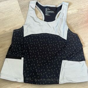 Oiselle Lightning Layer